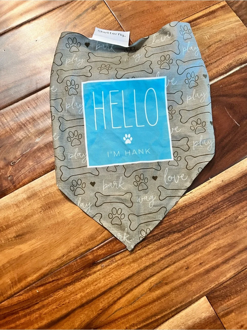 Dog bandana that’s says hello I’m Hank